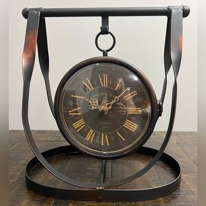 🕰️ Rustic Metal Tabletop Hanging Clock